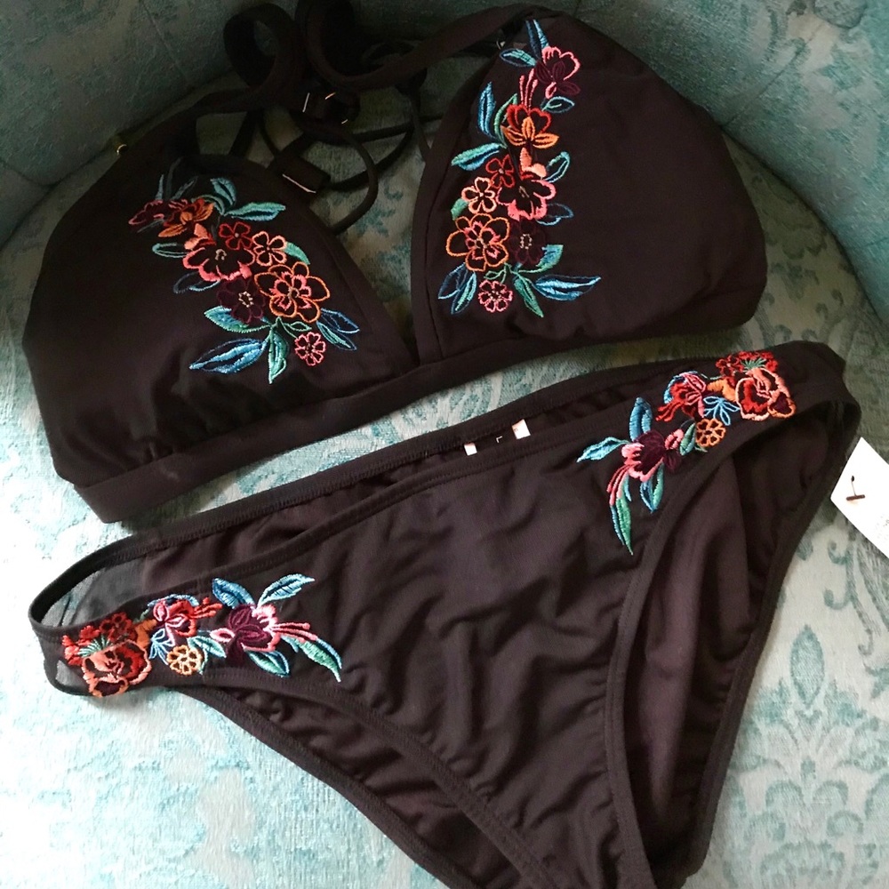 Laundry by Shelli Segal NWT Bikini